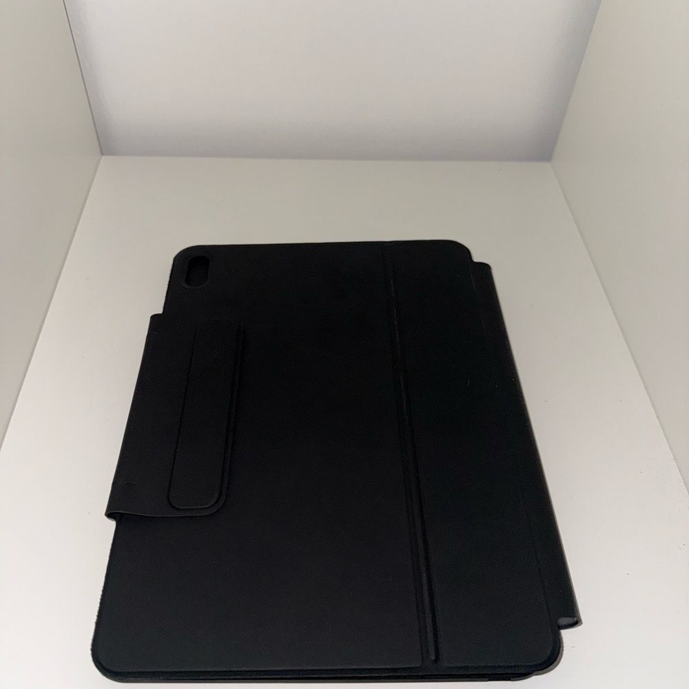 Black IPad Keyboard Case - Picture 6 of 9